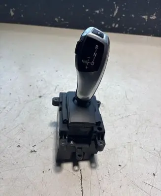 BMW 5 F10 F11 Gear shifter/selector 9251186 1002727600