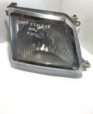 Toyota Land Cruiser (HDJ90) Headlight/headlamp 11077015