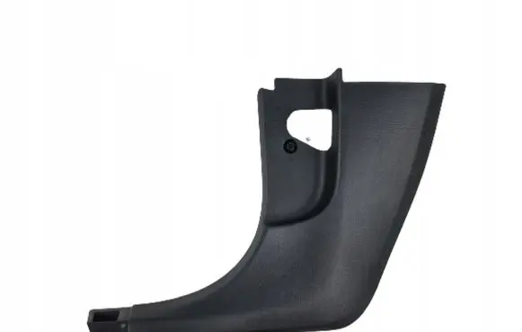 Foot area side trim