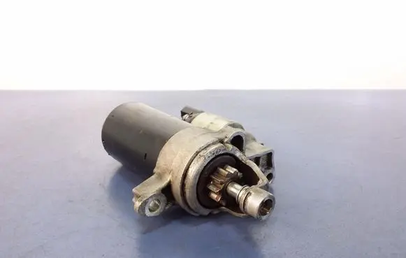 Audi A5 8T 8F Starter motor 06H911021