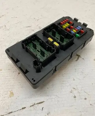 Jeep Grand Cherokee (WK) Fuse module 56048366AE