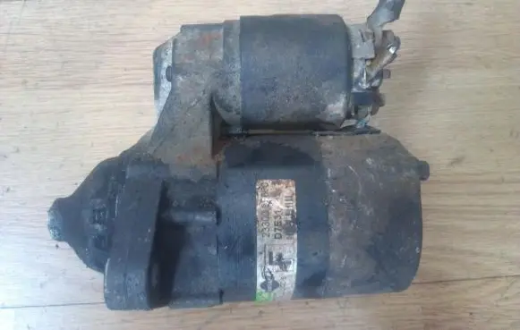 Nissan Almera N16 Starter motor 233009f660