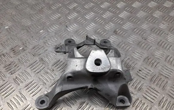 Audi A8 S8 D4 4H Engine mounting bracket 4H0199308AK