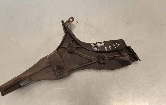 Audi A3 S3 8V Rear bumper mounting bracket 8V4807378A