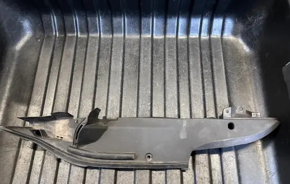 Lexus RX 450H Fender end trim 5382548040 74R 5380748060