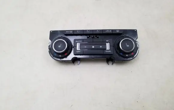 Skoda Superb B6 (3T) Air conditioner control unit module 3T0907044BS