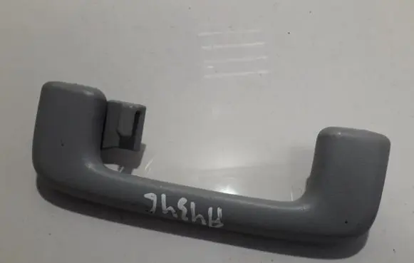 Mitsubishi Outlander Rear interior roof grab handle