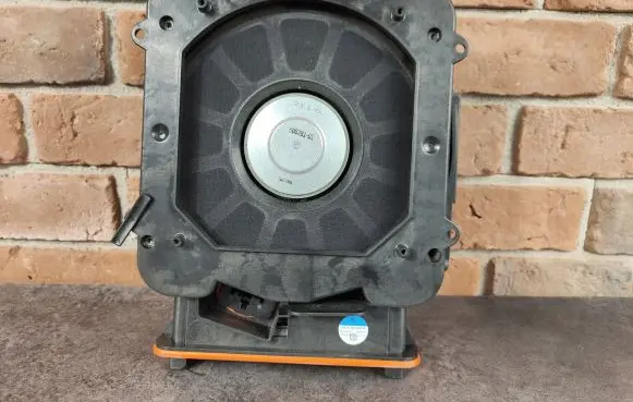 BMW X2 F39 Subwoofer speaker 7927999