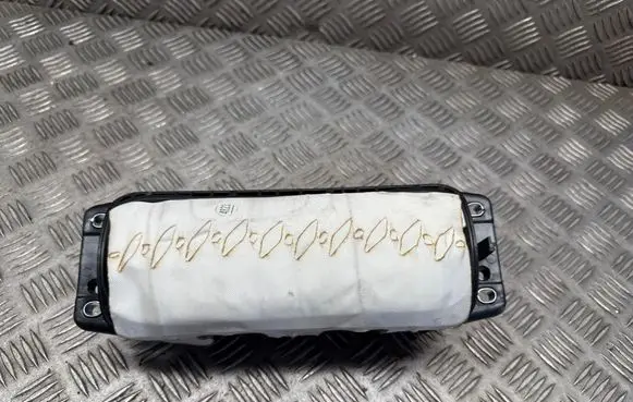 Volkswagen Jetta VI Passenger airbag 5C6880204B 34125763F TVE006GSC3