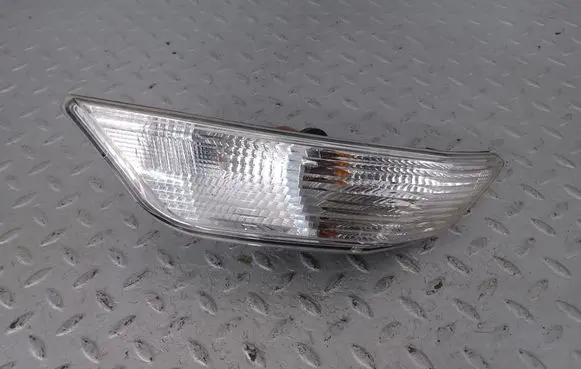 Ford Mustang VI Front indicator light FR3B13201A FR3B-13201-A