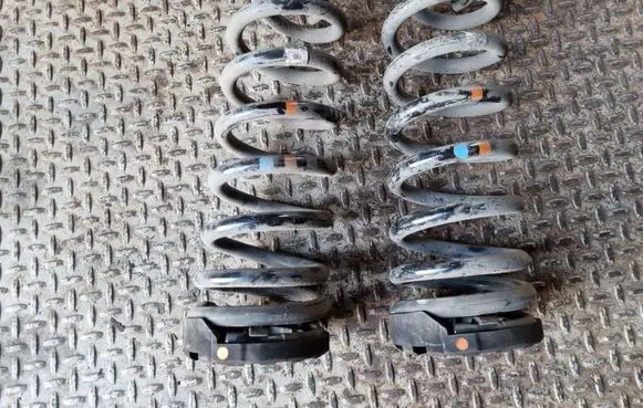 Jaguar XE Rear coil spring