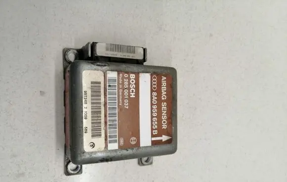 Audi A4 S4 B5 8D Airbag control unit/module 8A0959655B 0285001037