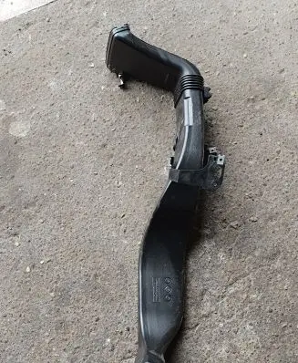 BMW X5 E53 Air intake hose/pipe 8402282