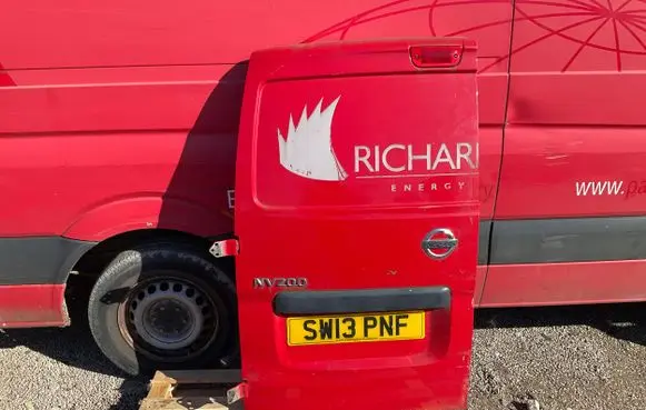 Nissan NV200 Rear door