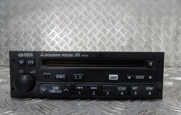 Mitsubishi Pajero Radio/CD/DVD/GPS head unit 