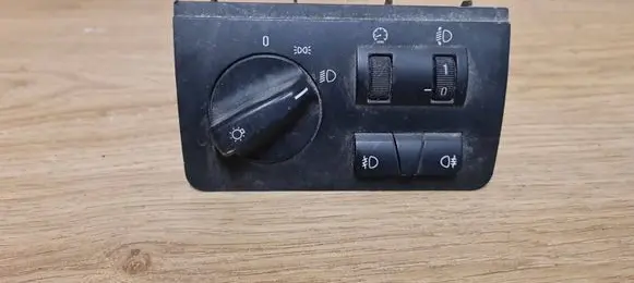 BMW X5 E53 Light switch 8372204
