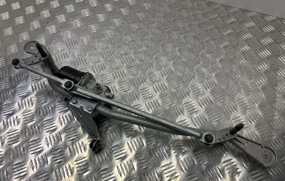 BMW 2 G42 Front wiper linkage and motor 8498664 335225