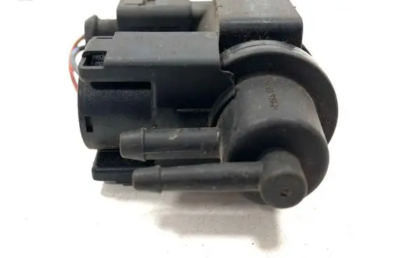Audi A8 S8 D3 4E Turbo solenoid valve 059906628B 70101900