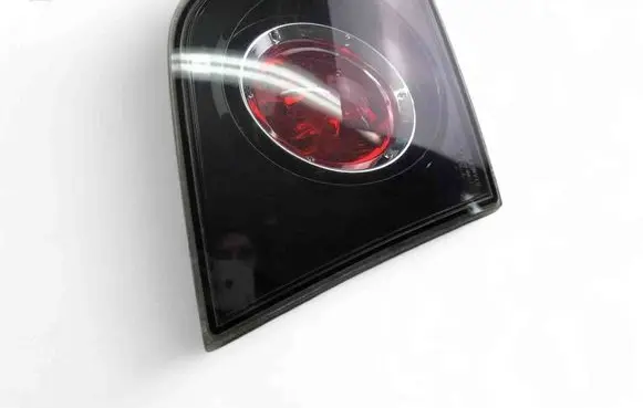 Tailgate rear/tail lights