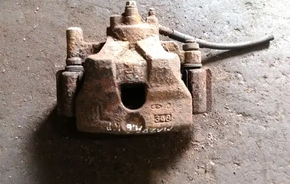 Mazda 6 Front brake caliper