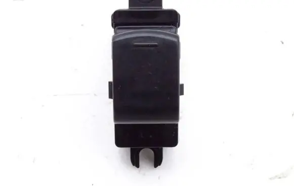 Nissan Note (E11) Electric window control switch 25411-ED00A
