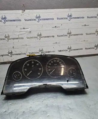 Opel Zafira A Speedometer (instrument cluster) 24461768
