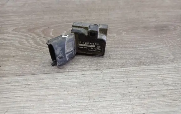Volvo S80 Air pressure sensor 0261230090 8677288