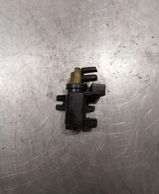 Opel Mokka Turbo solenoid valve 55566898