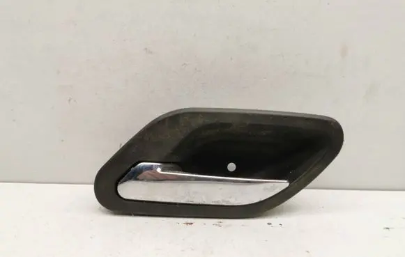 BMW 5 E39 Front door interior handle L17032925
