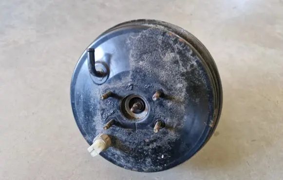 Nissan Patrol Y61 Brake booster