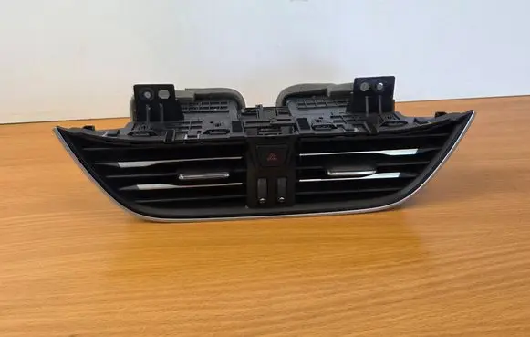 Ford Focus Dash center air vent grill JX7B19K617AL 1937 08192019