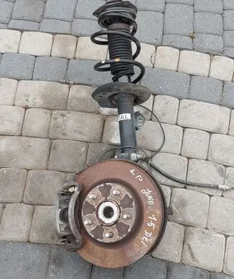 Nissan Juke I F15 Stub axle 