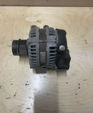 Land Rover Discovery 3 - LR3 Generator/alternator 4R8310300AB