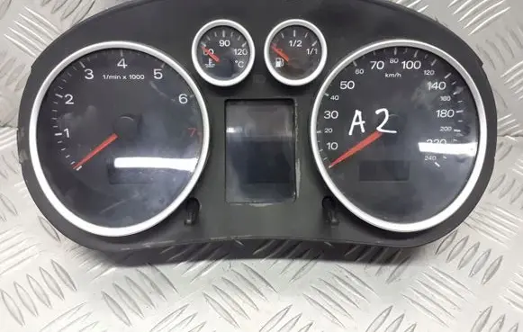 Audi A2 Tachometer 8Z0920901C