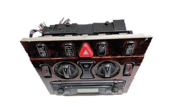 Mercedes-Benz E W210 Climate control unit 2108302085