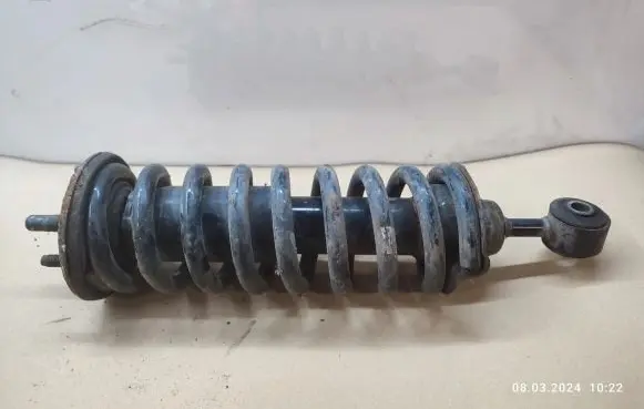Front shock absorber with coil spring