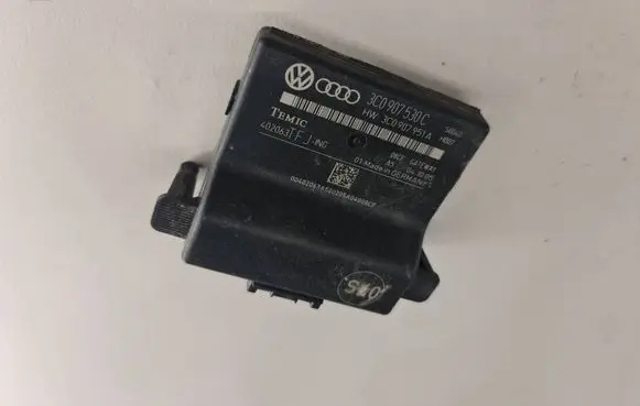 Volkswagen PASSAT B6 Gateway control module 3C0907951A 3C0907530C