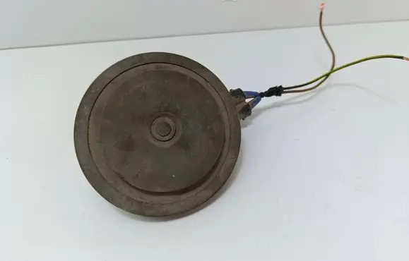 Volkswagen Golf IV Horn signal 007524