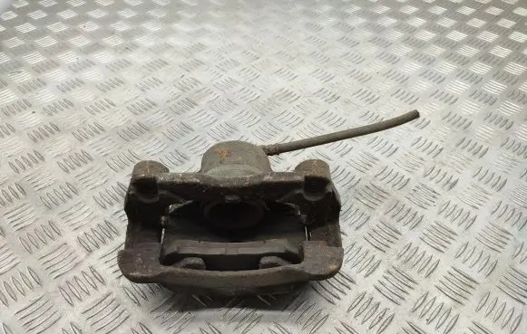 Nissan Qashqai Front brake caliper