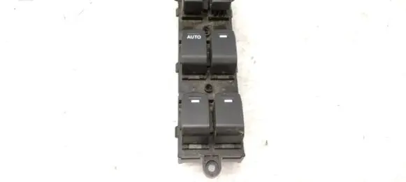 Suzuki SX4 S-Cross Electric window control switch 61M0