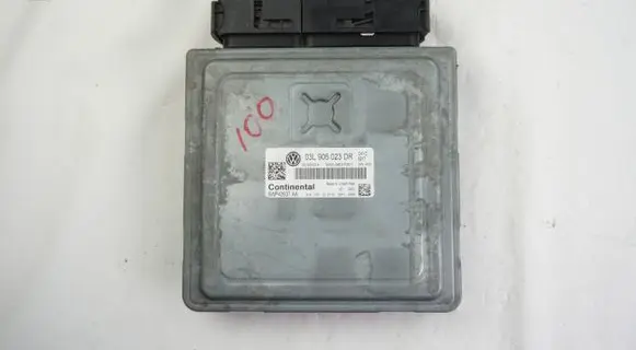 Volkswagen Golf VI Engine control unit/module 03L906023DR 5WP42637AA