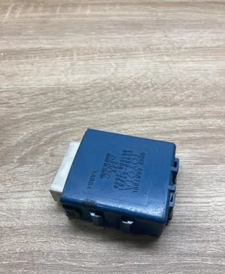 Toyota Yaris Door control unit/module 8598052051 0515003580
