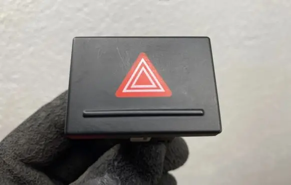 Volkswagen Touareg I Hazard light switch 7L6953235A 7L6917075A