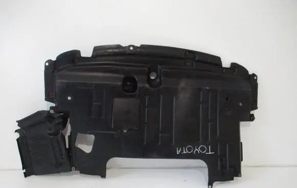 Toyota Yaris Engine splash shield/under tray 514410D130