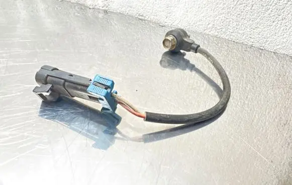 Opel Insignia A Detonation knock sensor 12621820