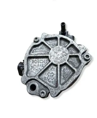 Peugeot 2008 I Vacuum pump 9804021880