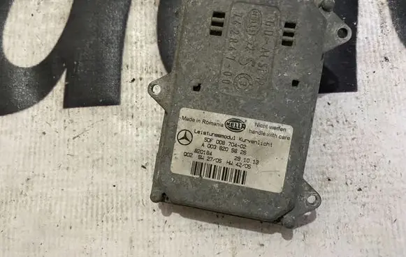 Mercedes-Benz R W251 Headlight ballast module Xenon a0038205826 0038205826
