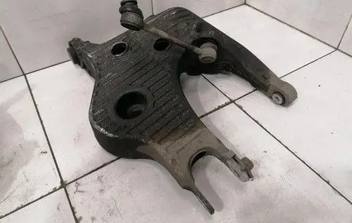 Land Rover Range Rover Sport L494 Rear wheel bearing hub LR045790