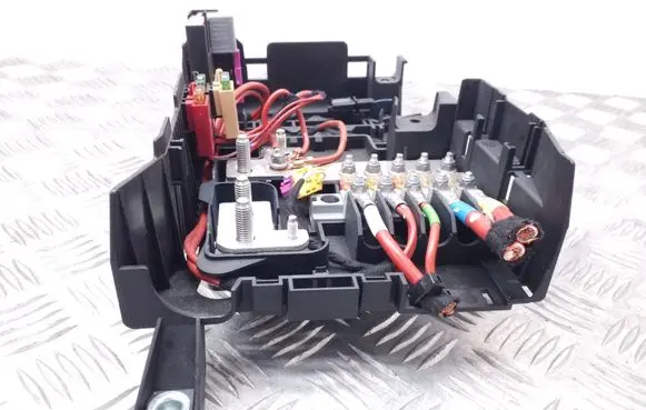 Audi Q7 4L Fuse box set 7L0937548C