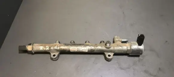 Mercedes-Benz E W212 Fuel main line pipe A6510700495 R9144Z240A 9307Z521A